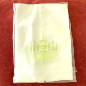 Brand New Luxurious Hand Towels